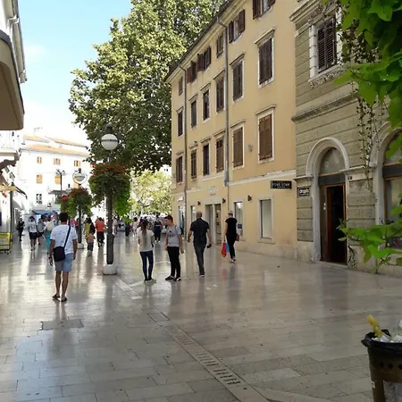 Cozy Ap Rubin, Centre, Fully Furnished, Free Wifi Daire *