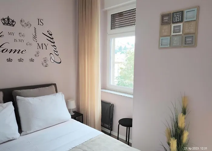 Cozy Ap Rubin, Centre, Fully Furnished, Free Wifi * 里耶卡