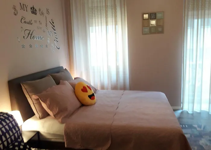 Cozy Ap Rubin, Centre, Fully Furnished, Free Wifi Appartamento *