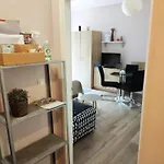 Cozy Ap Rubin, Centre, Fully Furnished, Free Wifi Apartman