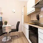 Apartman Cozy Ap Rubin, Centre, Fully Furnished, Free Wifi Rijeka