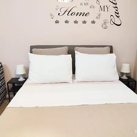 Cozy Ap Rubin, Centre, Fully Furnished, Free Wifi *