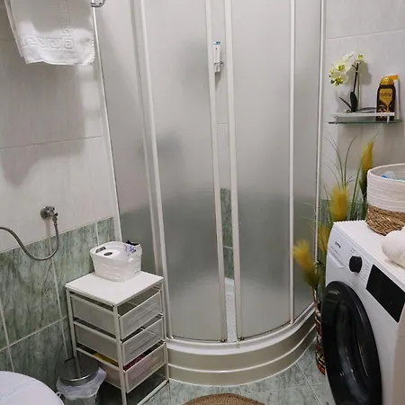 Cozy Ap Rubin, Centre, Fully Furnished, Free Wifi リエカ