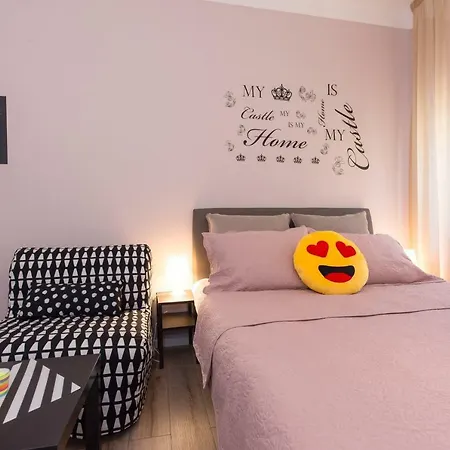 Cozy Ap Rubin, Centre, Fully Furnished, Free Wifi *