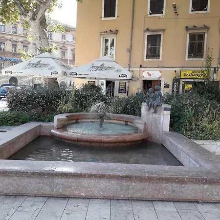 Cozy Ap Rubin, Centre, Fully Furnished, Free Wifi * Rijeka