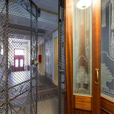 Cozy Ap Rubin, Centre, Fully Furnished, Free Wifi Apartment Rijeka